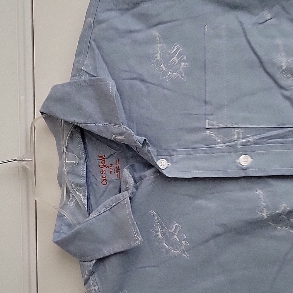 Cat & Jack Boy's Button Up Short Sleeve Shirt - Picture 4 of 11